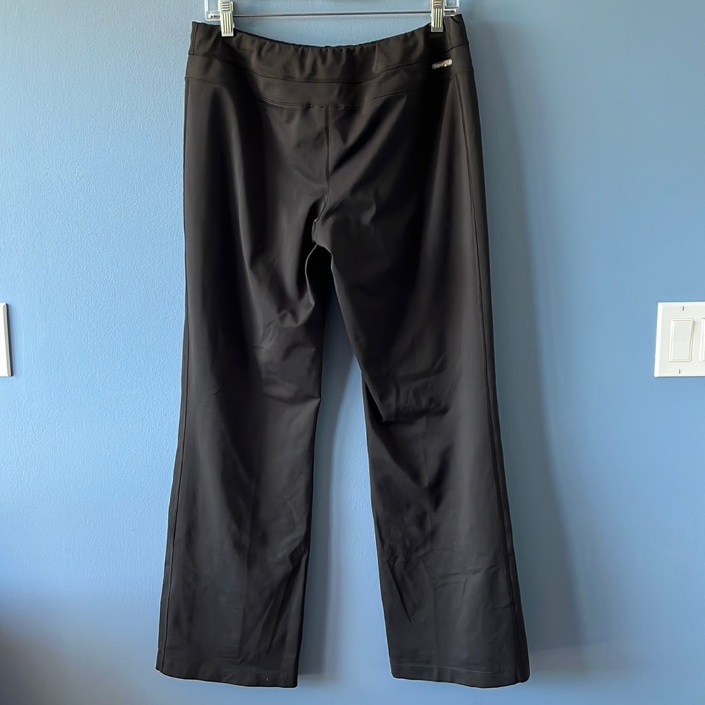 Women’s North Face Flare Leg Yoga Pants, Size Large